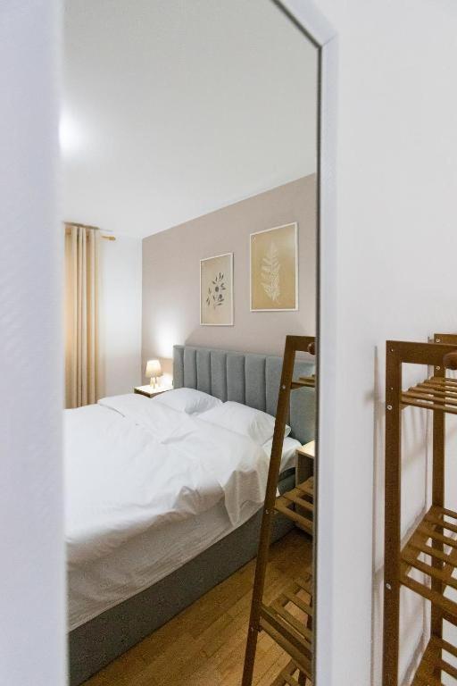 Light-2 Lovely Apartment In Tirana Exteriér fotografie